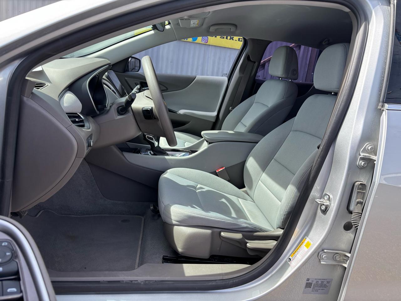 Chevrolet Malibu 4dr Sdn LS w/1FL 2022