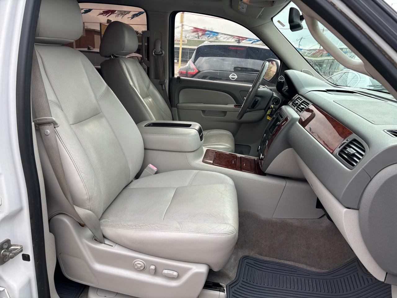 Chevrolet Tahoe 2WD 4dr 1500 LTZ 2011