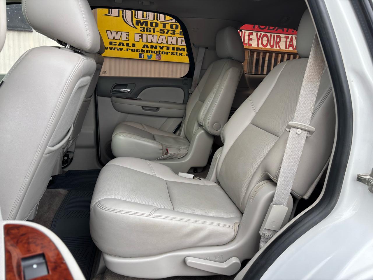 Chevrolet Tahoe 2WD 4dr 1500 LTZ 2011