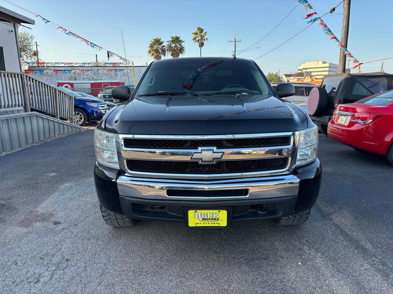 Chevrolet Silverado 1500 2WD Ext Cab 143.5" LS 2011