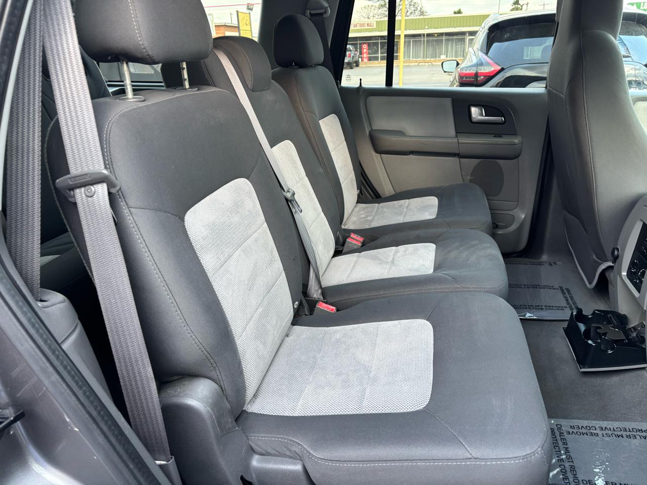 Ford Expedition 5.4L Special Service 4WD 2004