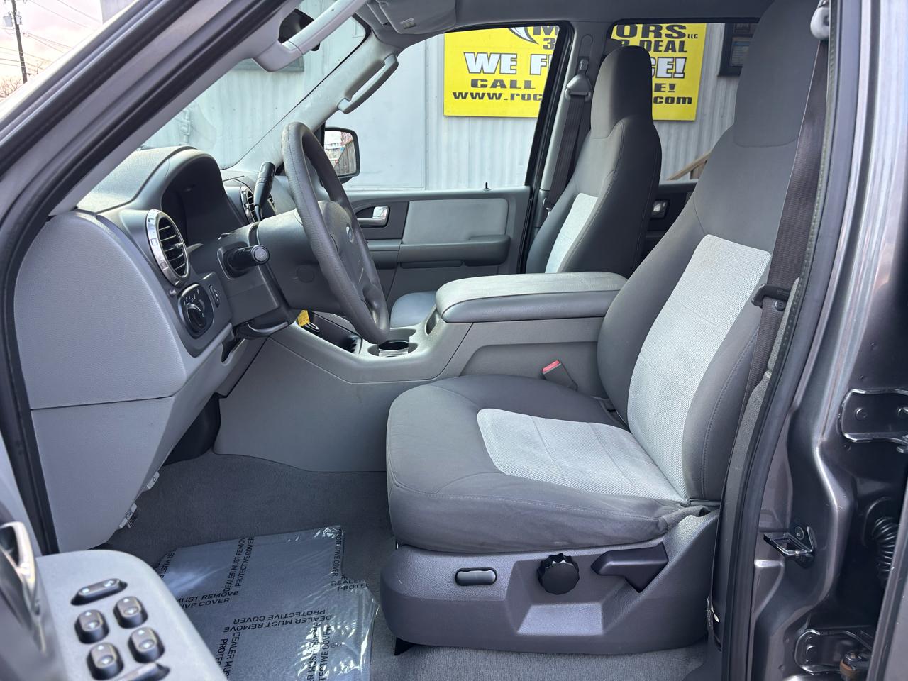 Ford Expedition 5.4L Special Service 4WD 2004