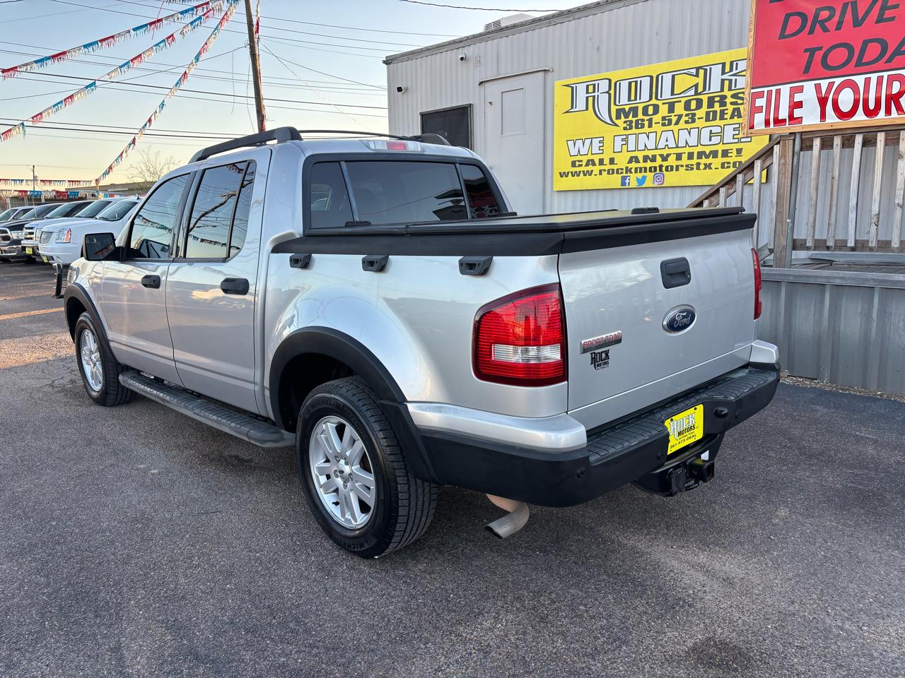Ford Explorer Sport Trac RWD 4dr XLT 2010