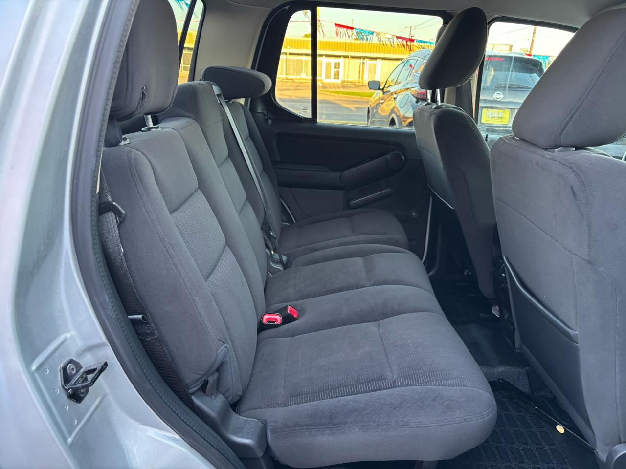 Ford Explorer Sport Trac RWD 4dr XLT 2010