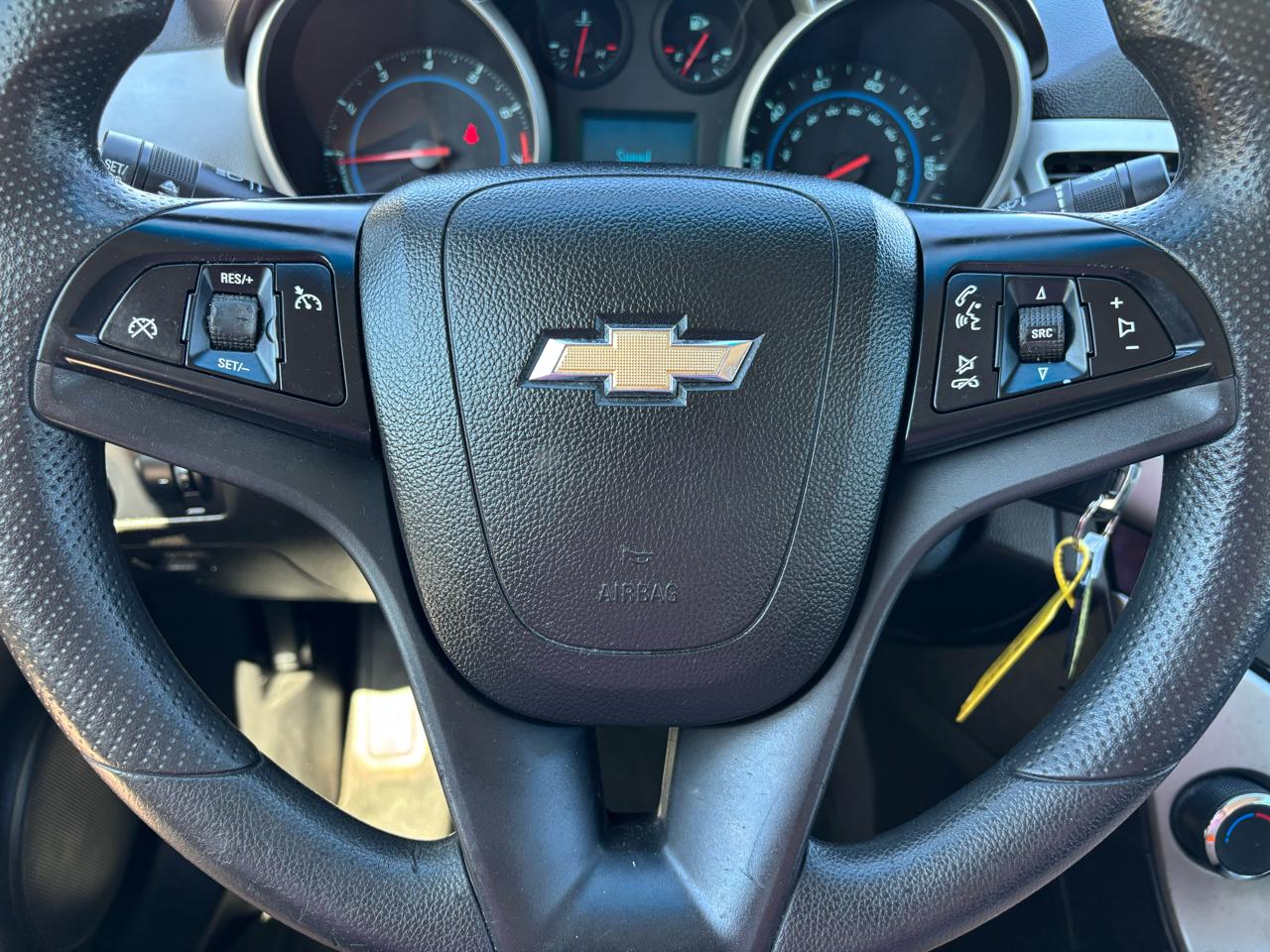 Chevrolet Cruze 4dr Sdn LS 2012