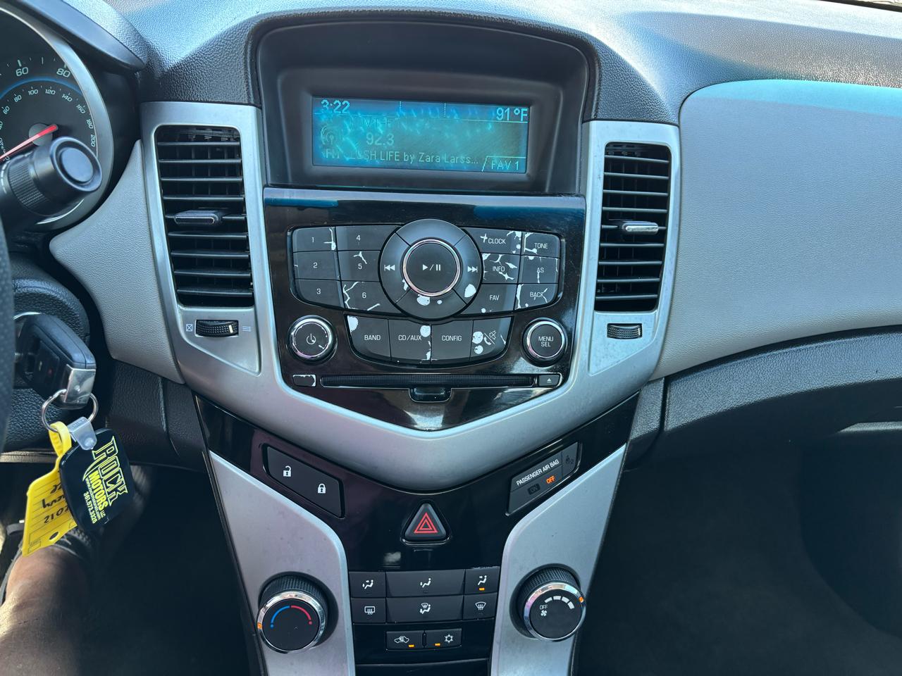 Chevrolet Cruze 4dr Sdn LS 2012