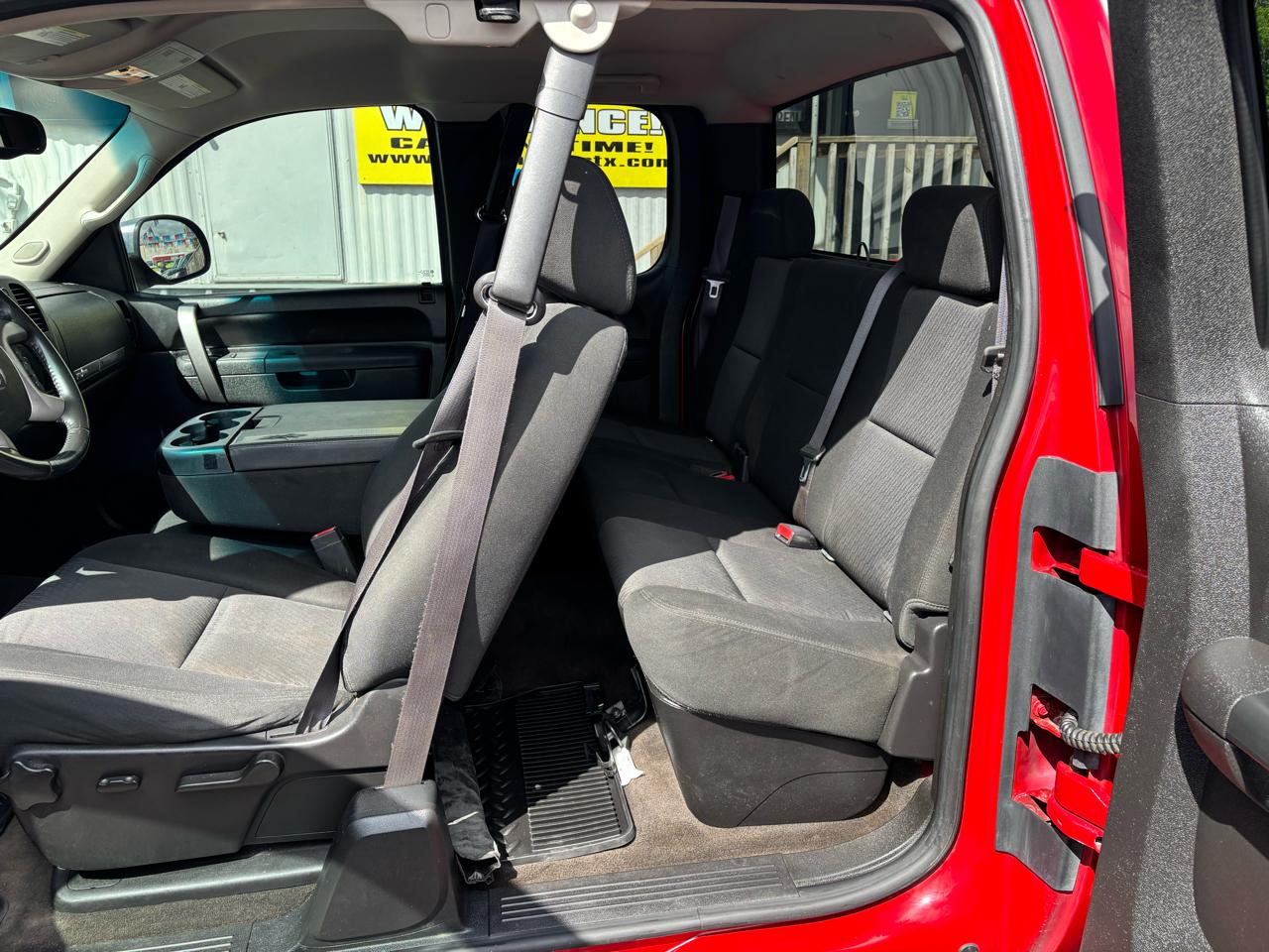 Chevrolet Silverado 1500 2WD Ext Cab 143.5" LT 2012