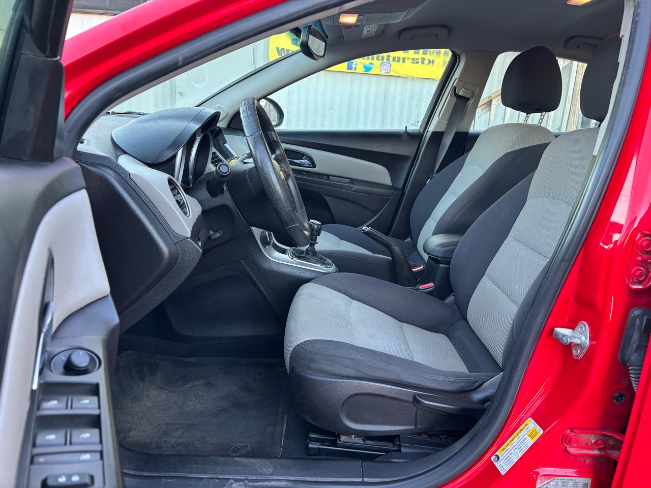 Chevrolet Cruze 4dr Sdn Man LS 2015