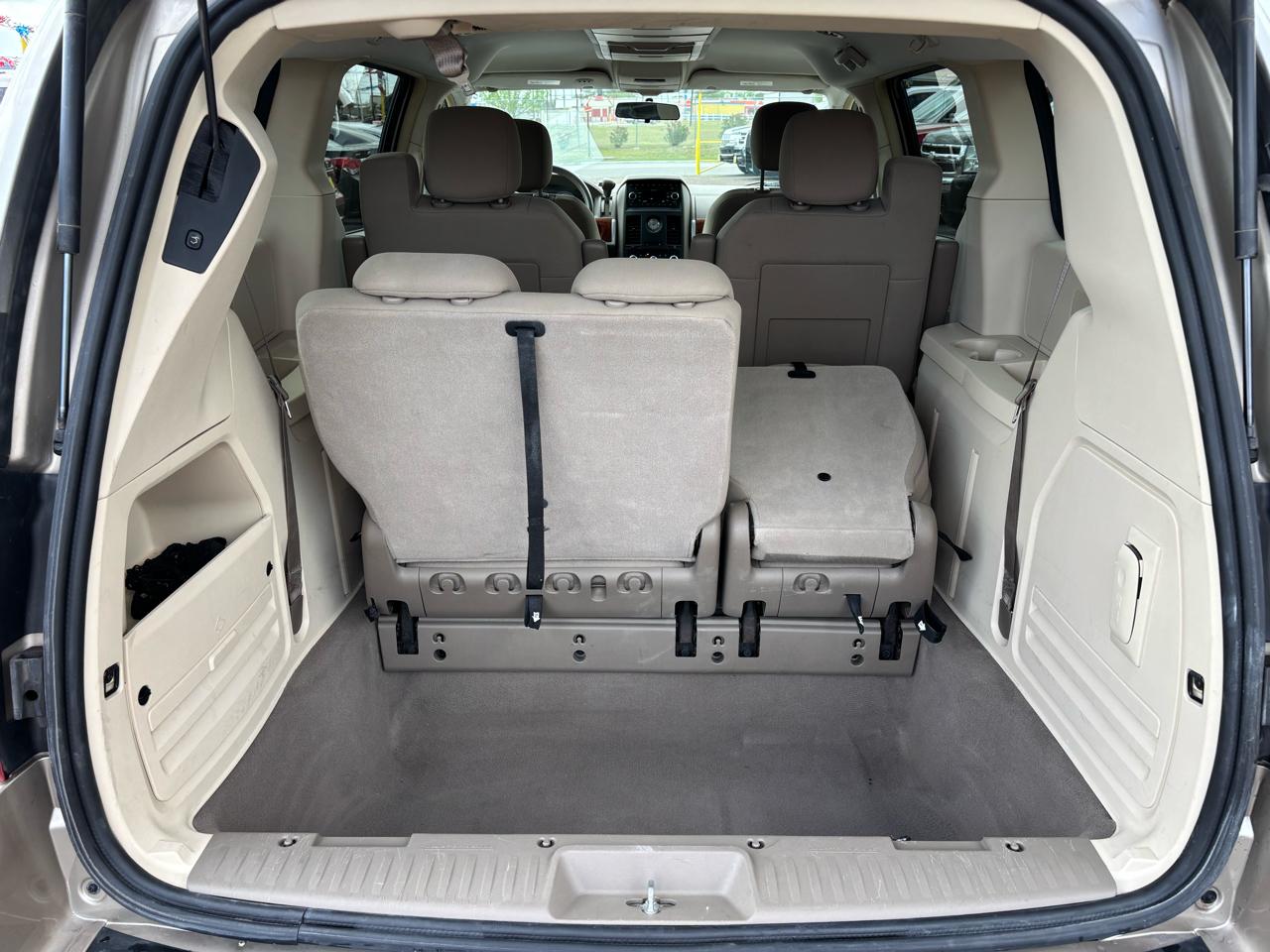 Chrysler Town & Country 4dr Wgn Touring 2008