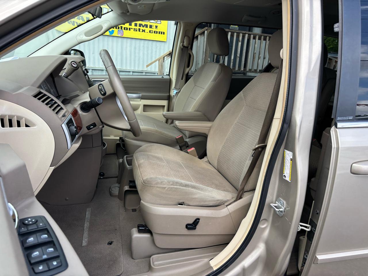 Chrysler Town & Country 4dr Wgn Touring 2008