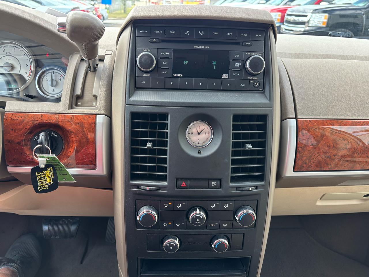 Chrysler Town & Country 4dr Wgn Touring 2008