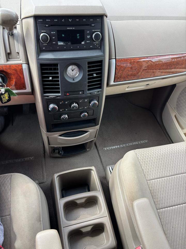 Chrysler Town & Country 4dr Wgn Touring 2008