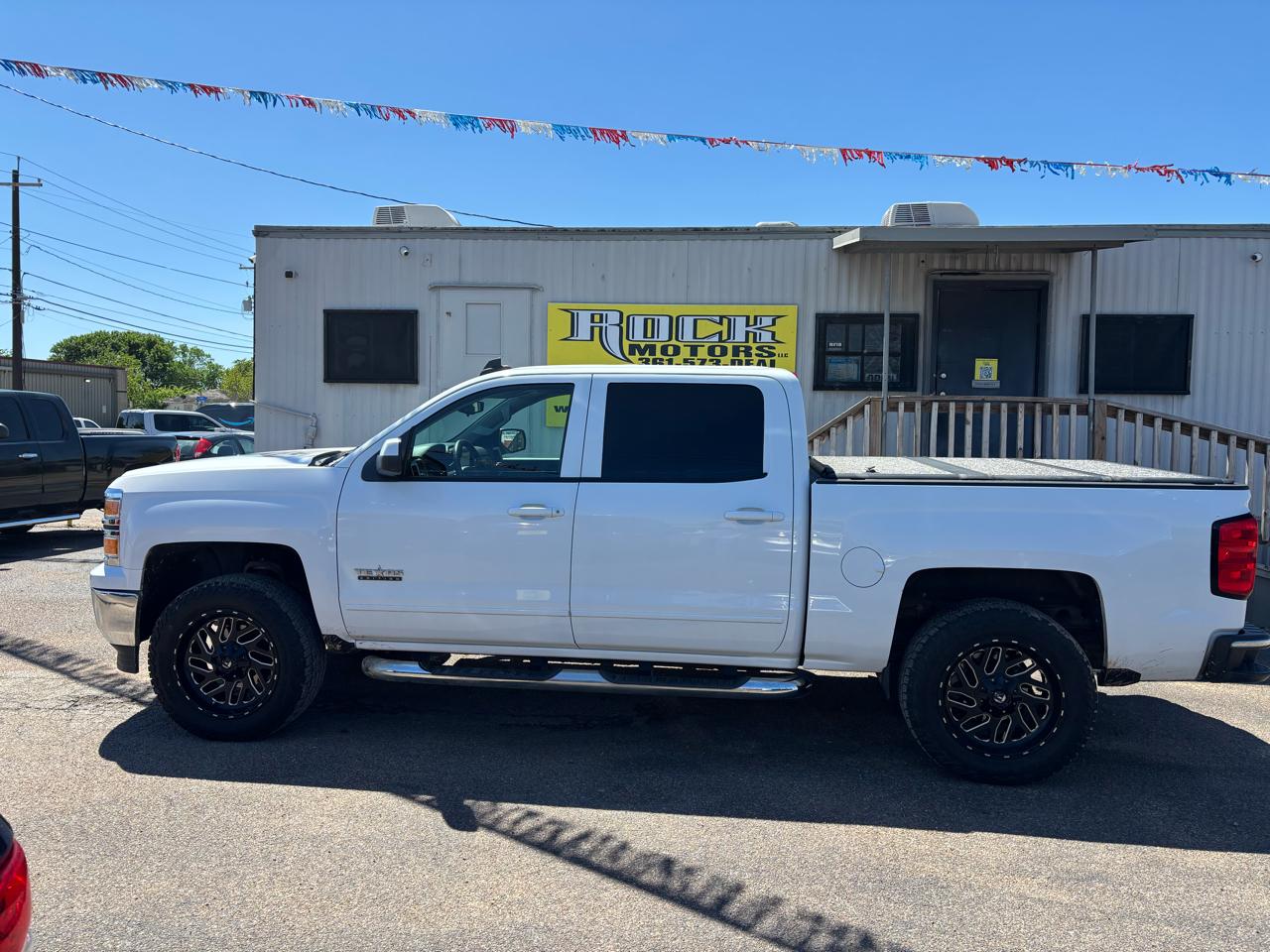 Chevrolet Silverado 1500 2WD Crew Cab 143.5" LT w/1LT 2015