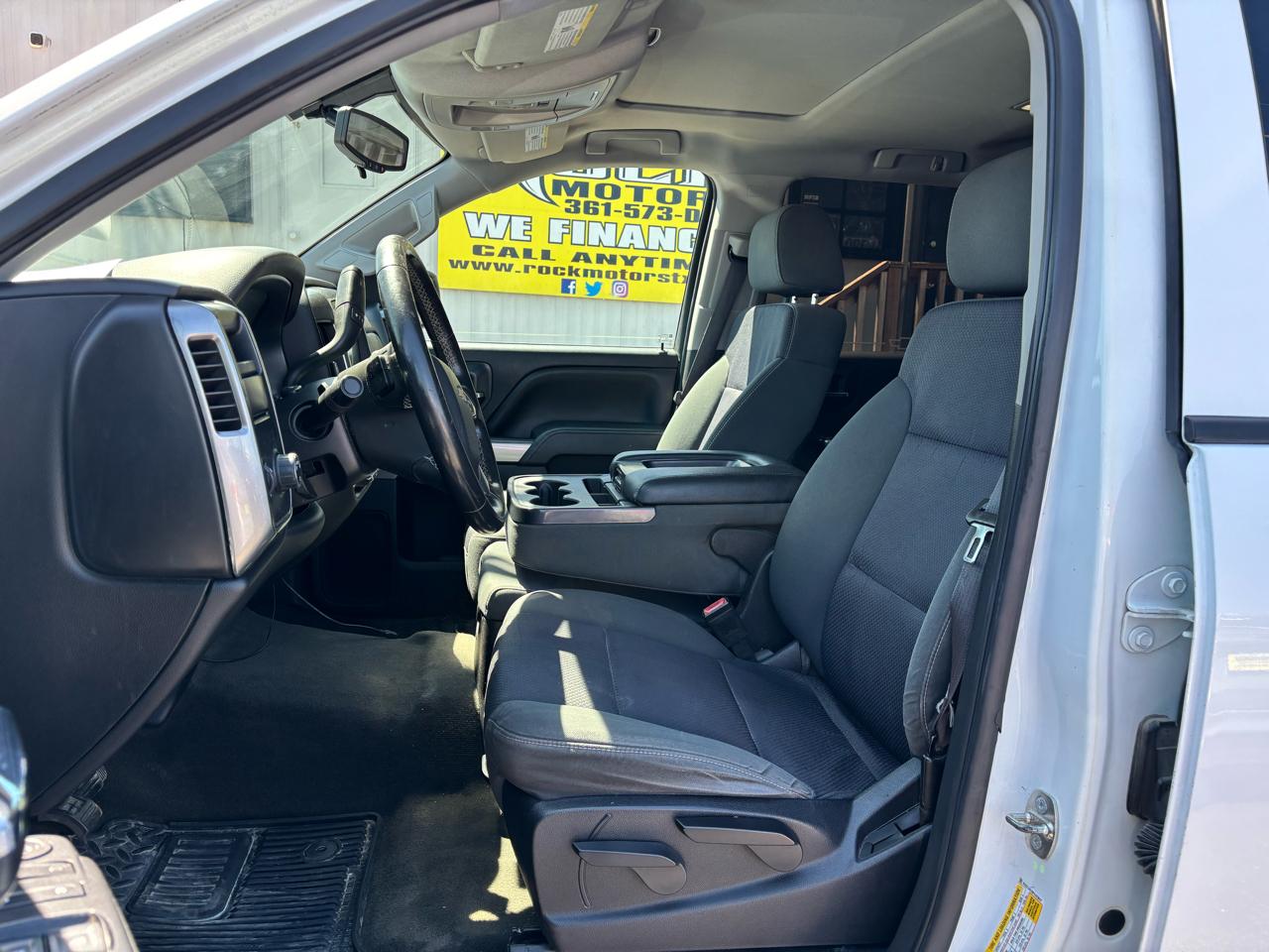 Chevrolet Silverado 1500 2WD Crew Cab 143.5" LT w/1LT 2015