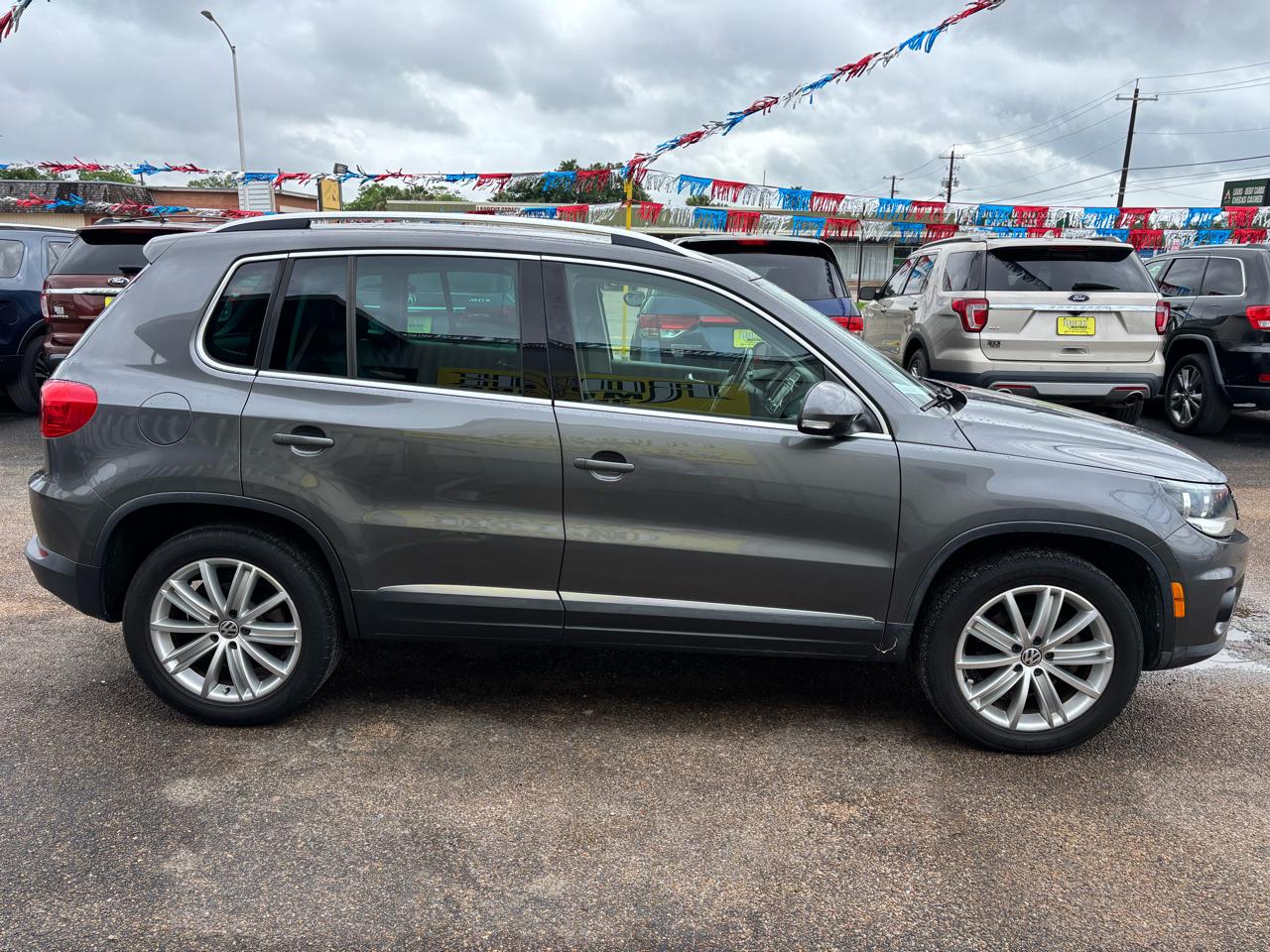 Volkswagen Tiguan 2WD 4dr Auto S 2013