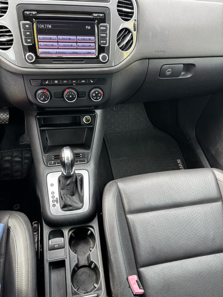 Volkswagen Tiguan 2WD 4dr Auto S 2013