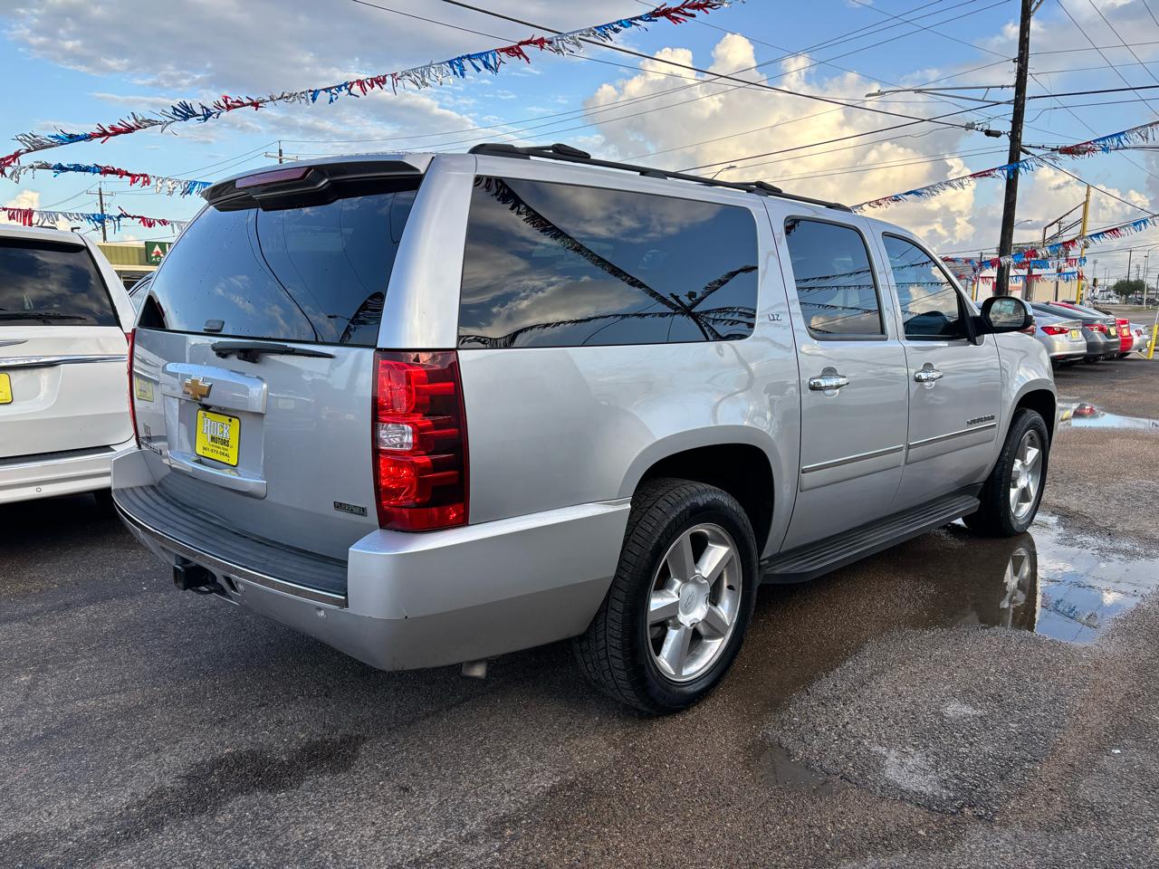 Chevrolet Suburban 2WD 4dr 1500 LTZ 2012