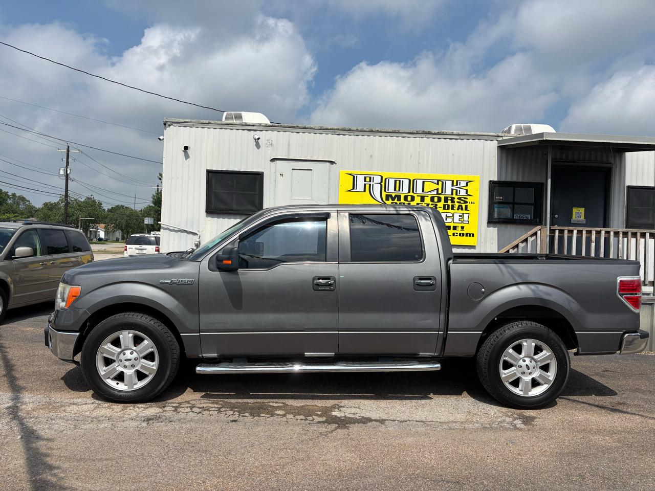 Ford F-150 2WD SuperCrew 145" XLT 2013