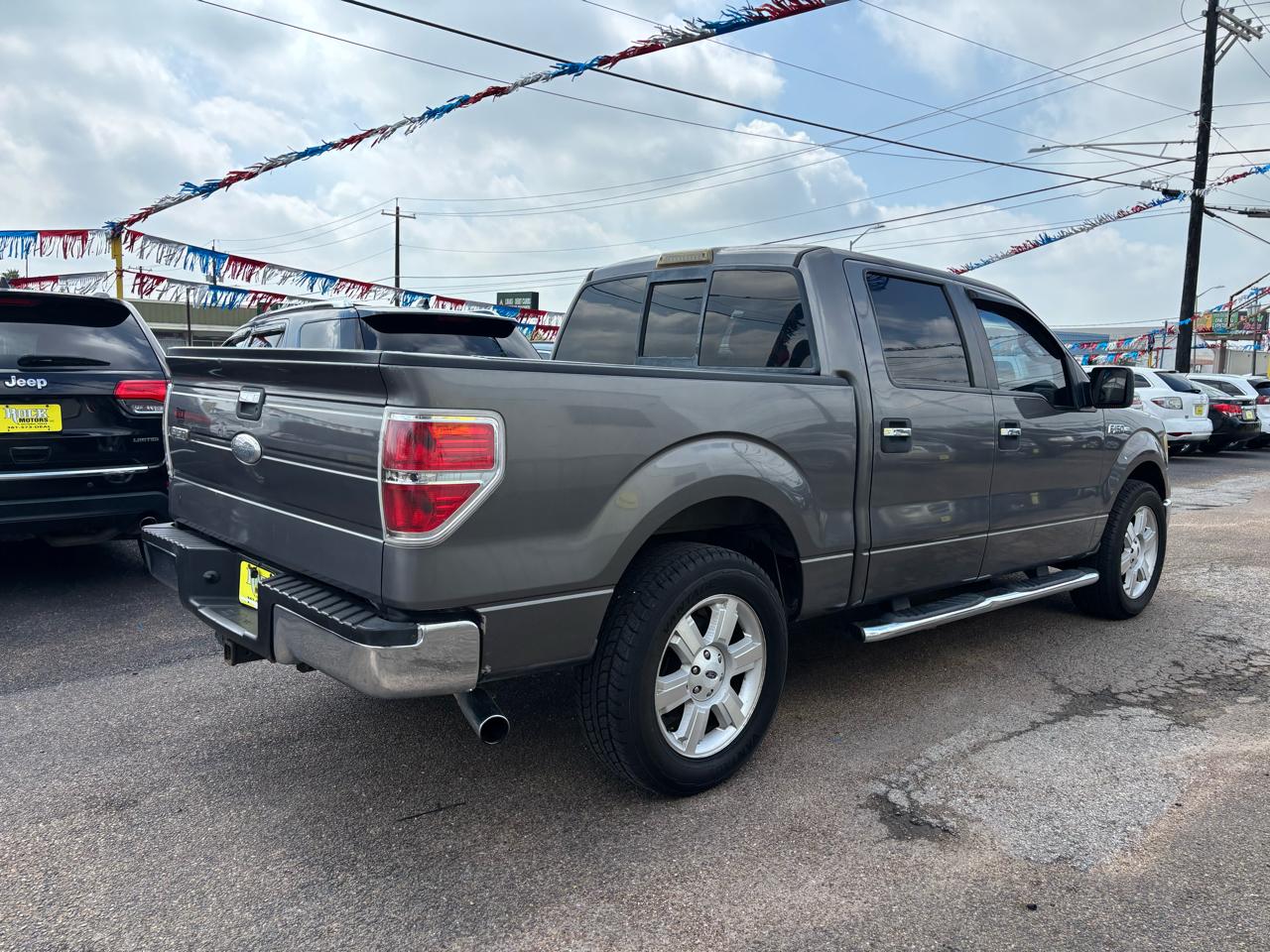 Ford F-150 2WD SuperCrew 145" XLT 2013