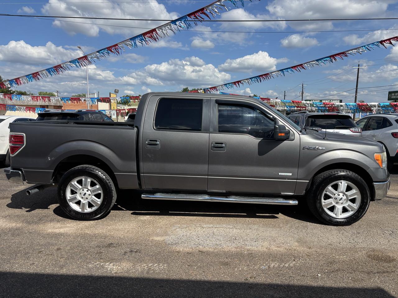 Ford F-150 2WD SuperCrew 145" XLT 2013