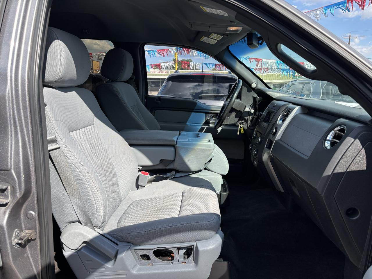 Ford F-150 2WD SuperCrew 145" XLT 2013