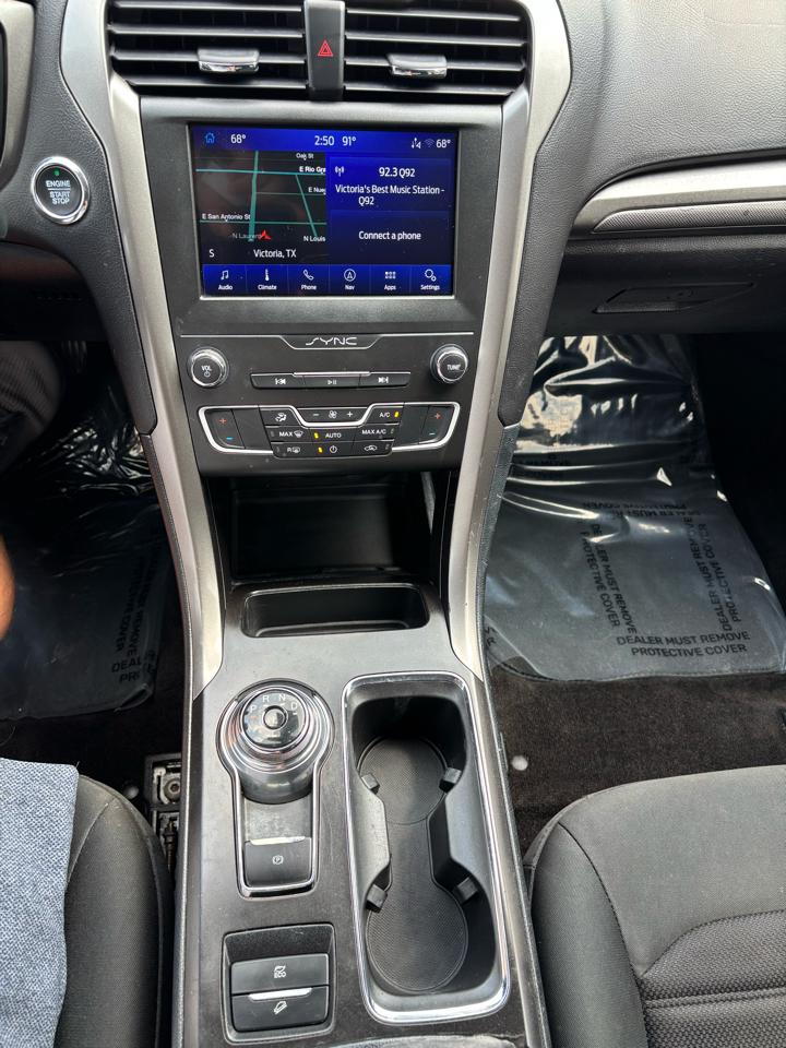 Ford Fusion Hybrid SE FWD 2019