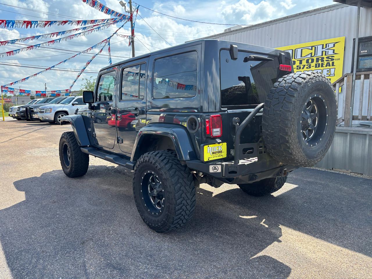 Jeep Wrangler Unlimited 4WD 4dr Sahara 2016