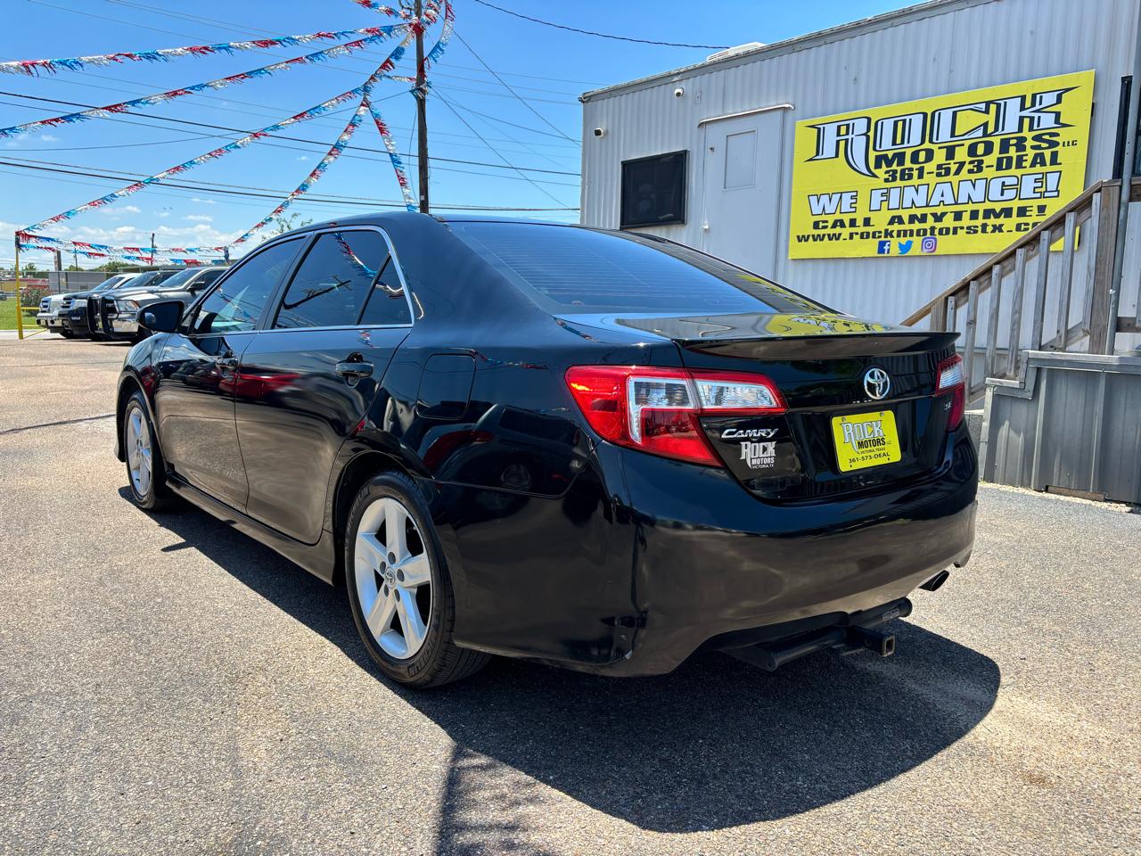 Toyota Camry 4dr Sdn I4 Auto L (Natl) 2013