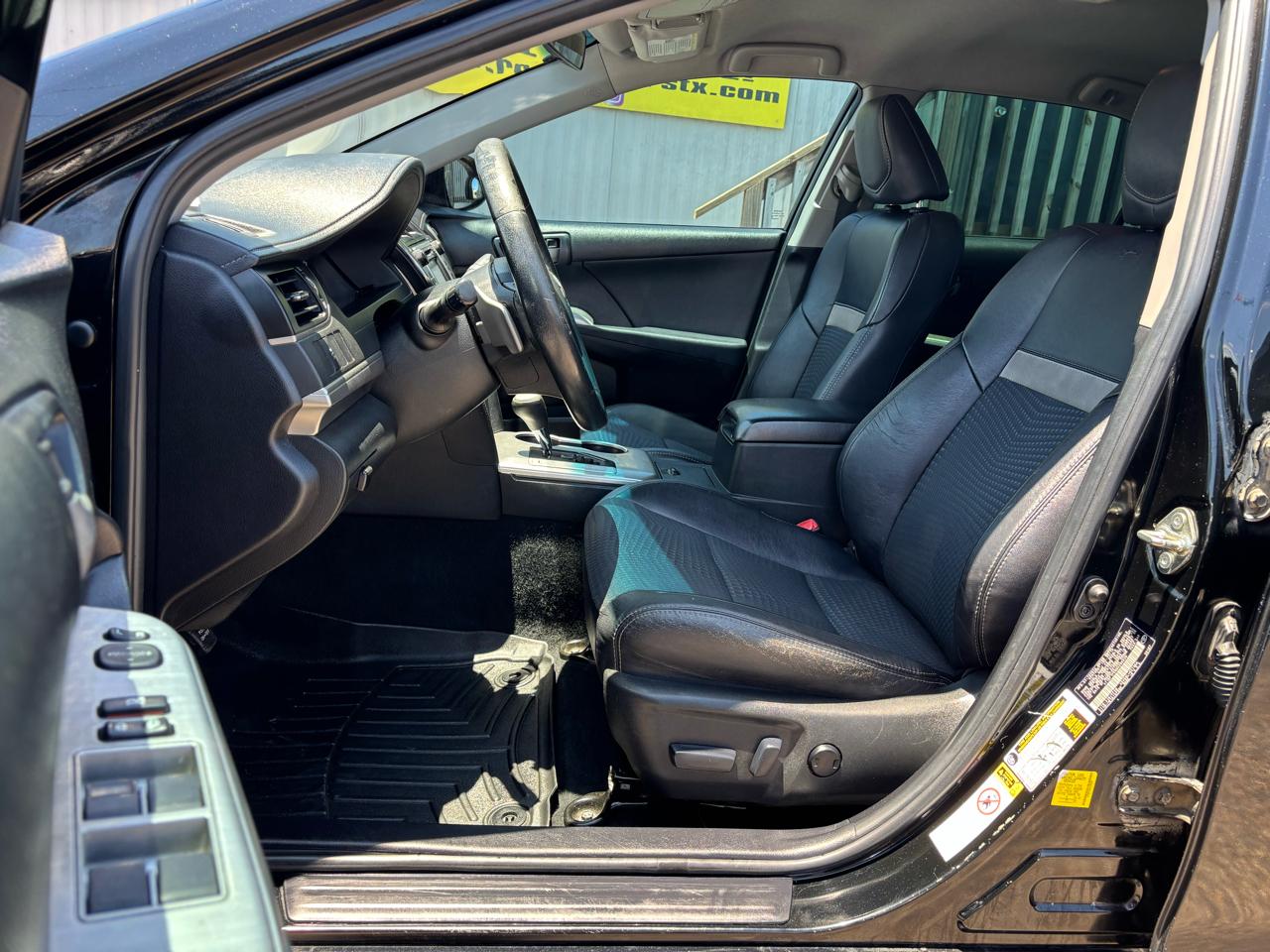 Toyota Camry 4dr Sdn I4 Auto L (Natl) 2013