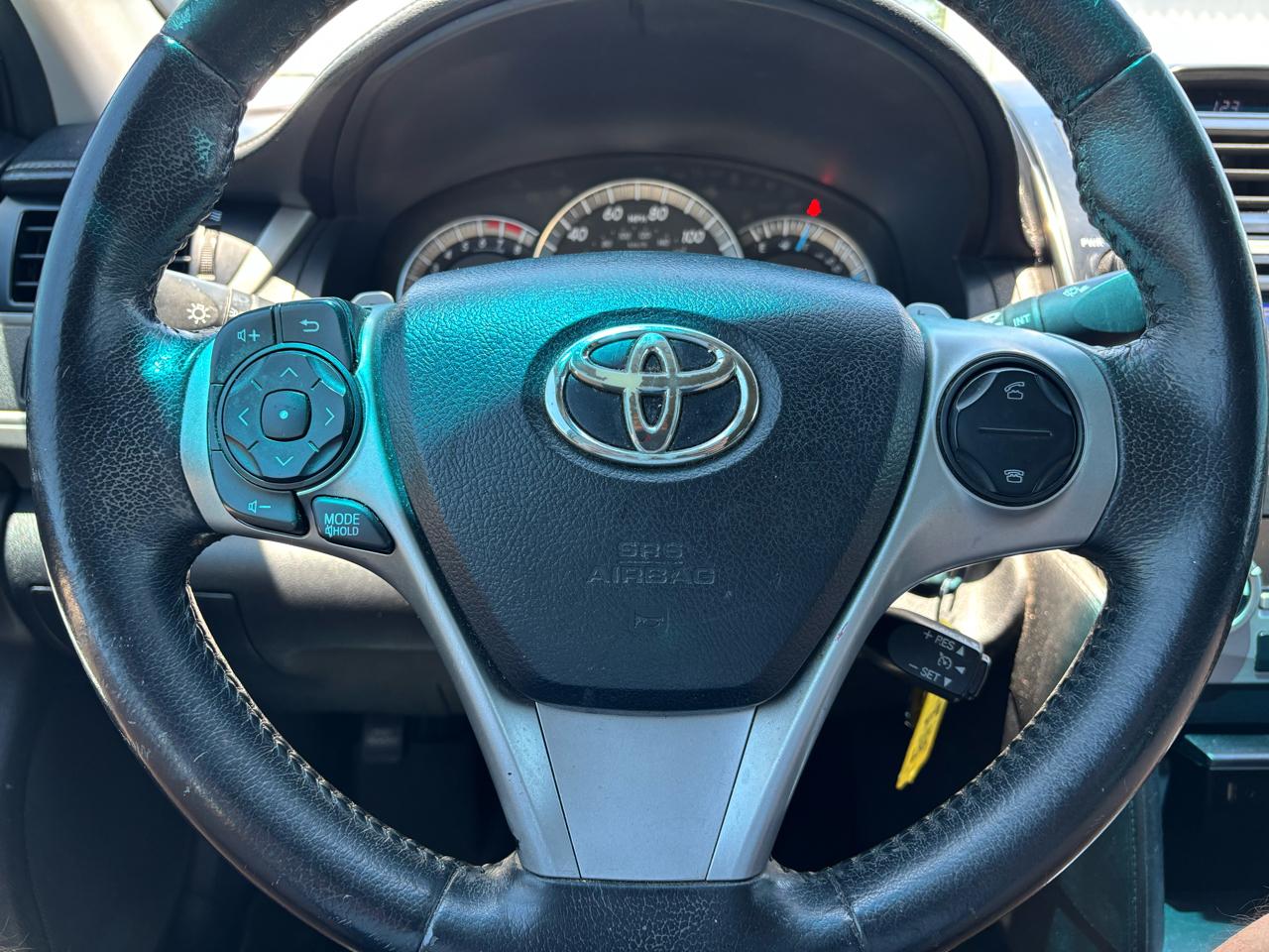 Toyota Camry 4dr Sdn I4 Auto L (Natl) 2013