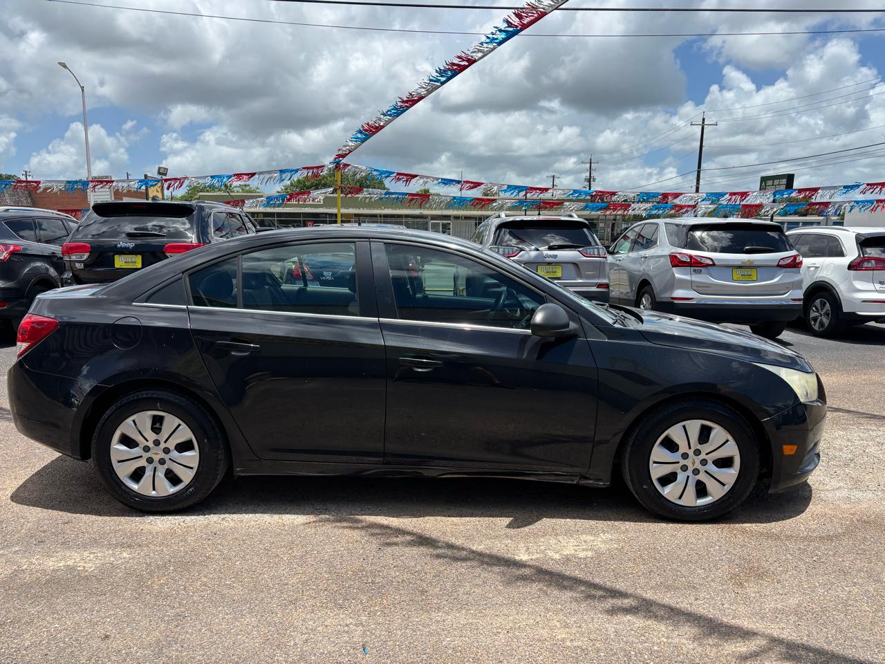 Chevrolet Cruze 4dr Sdn LS 2012