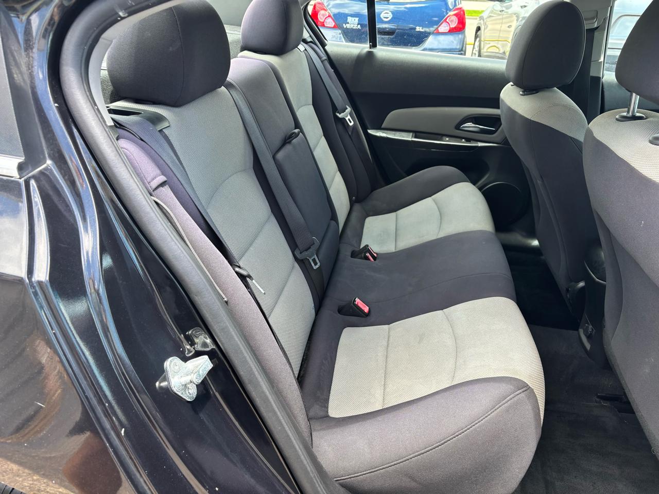Chevrolet Cruze 4dr Sdn LS 2012