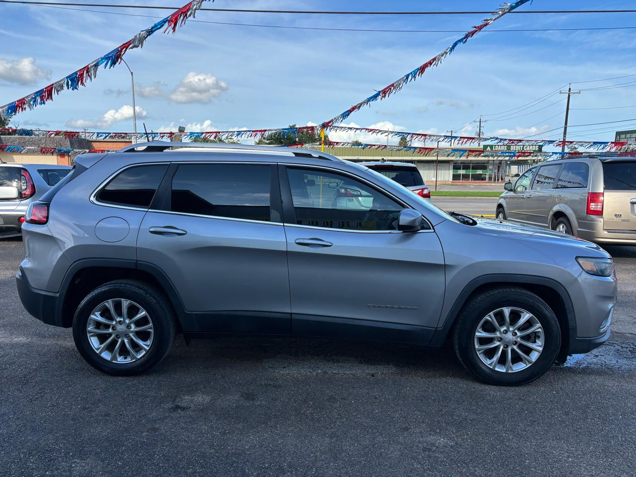 Jeep Cherokee Latitude FWD 2019