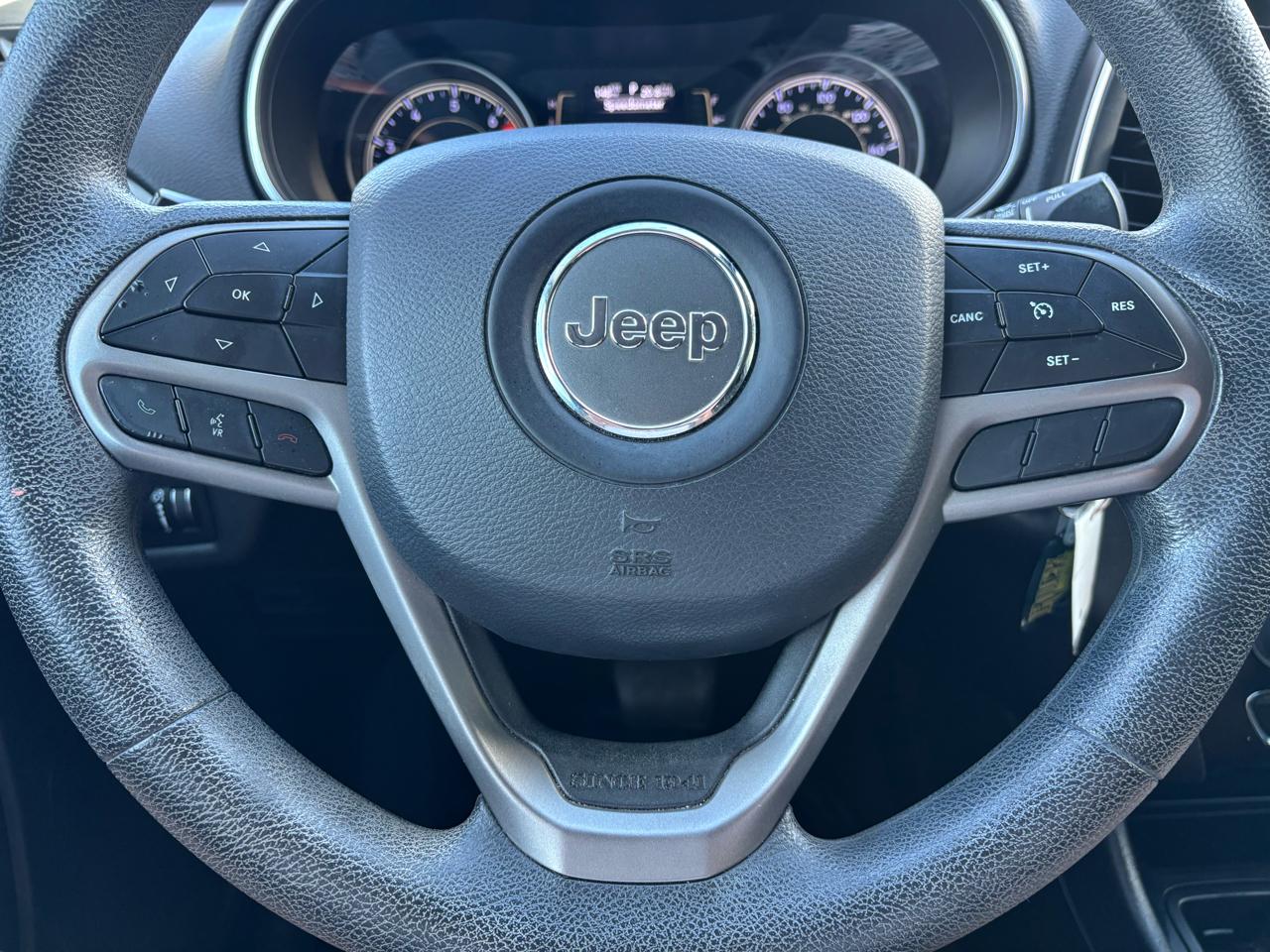Jeep Cherokee Latitude FWD 2019