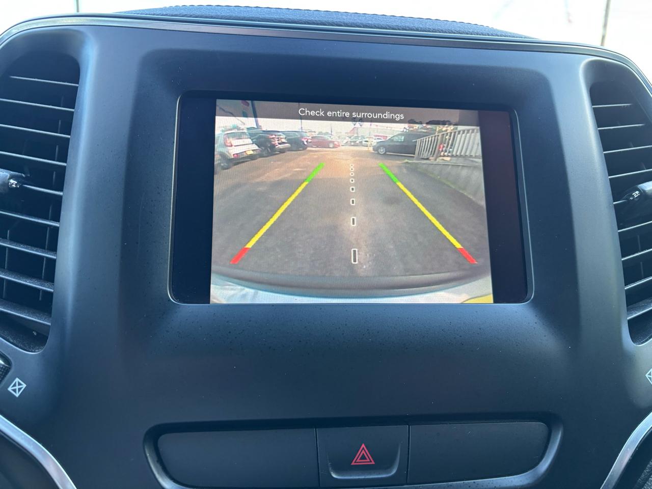 Jeep Cherokee Latitude FWD 2019