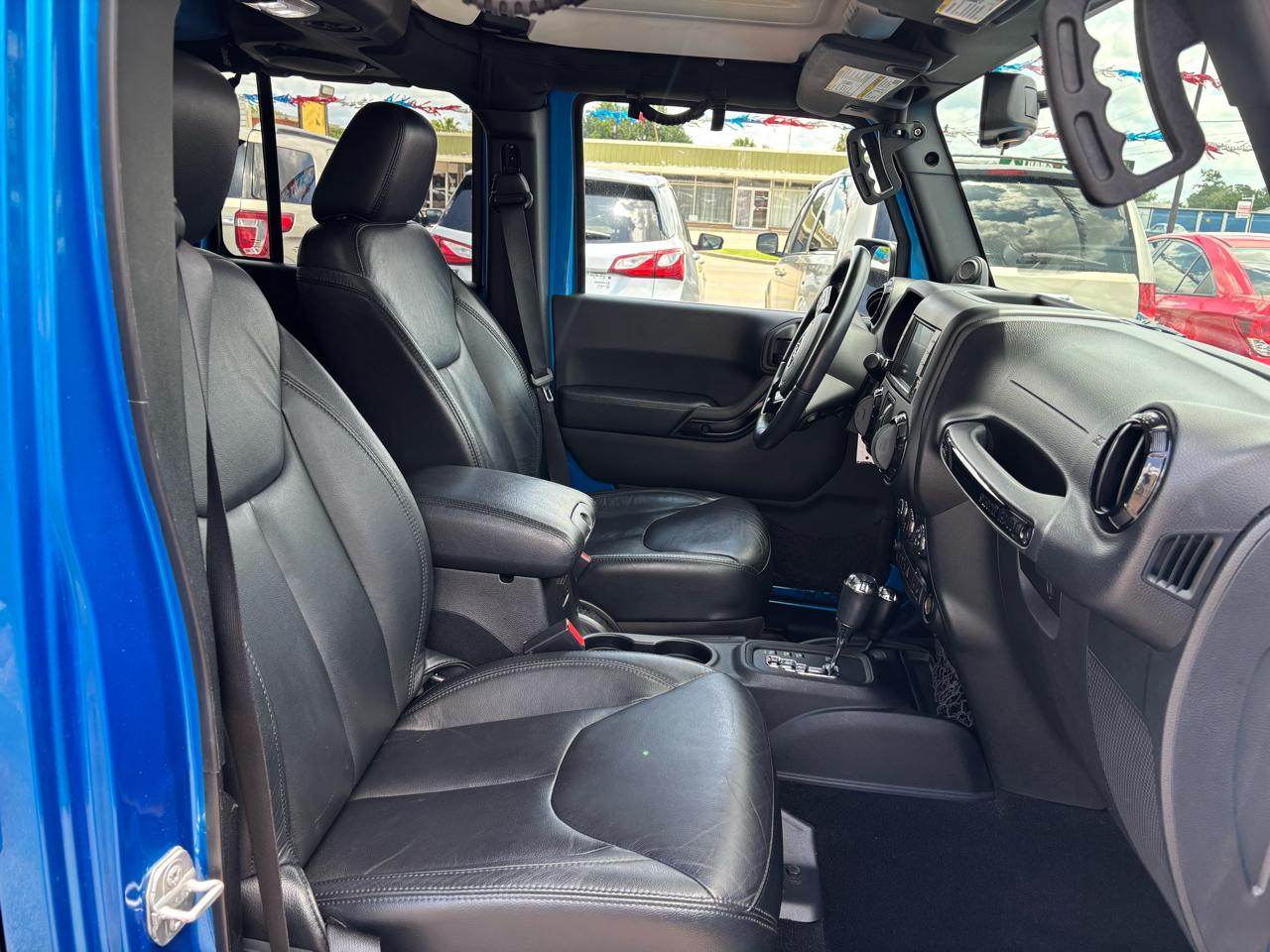 Jeep Wrangler Unlimited 4WD 4dr Altitude 2014