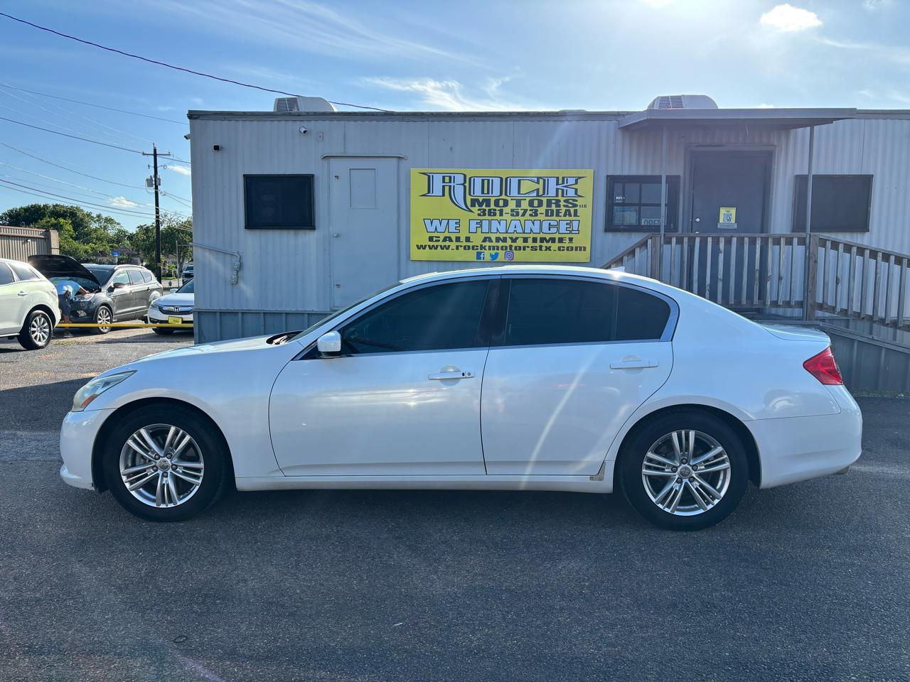 Infiniti G37 Sedan 4dr Journey RWD 2012