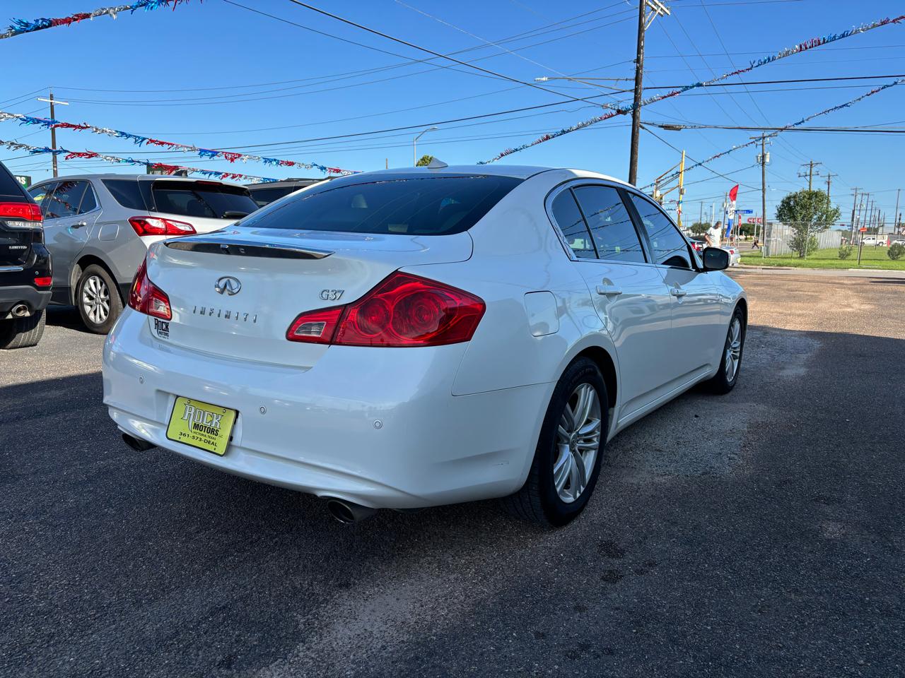 Infiniti G37 Sedan 4dr Journey RWD 2012