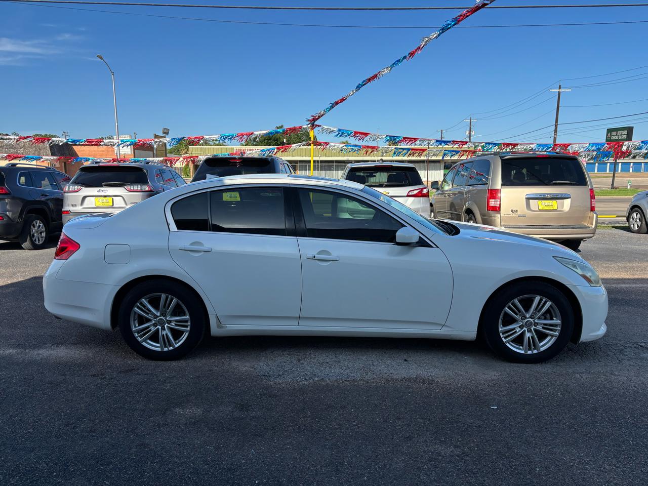 Infiniti G37 Sedan 4dr Journey RWD 2012