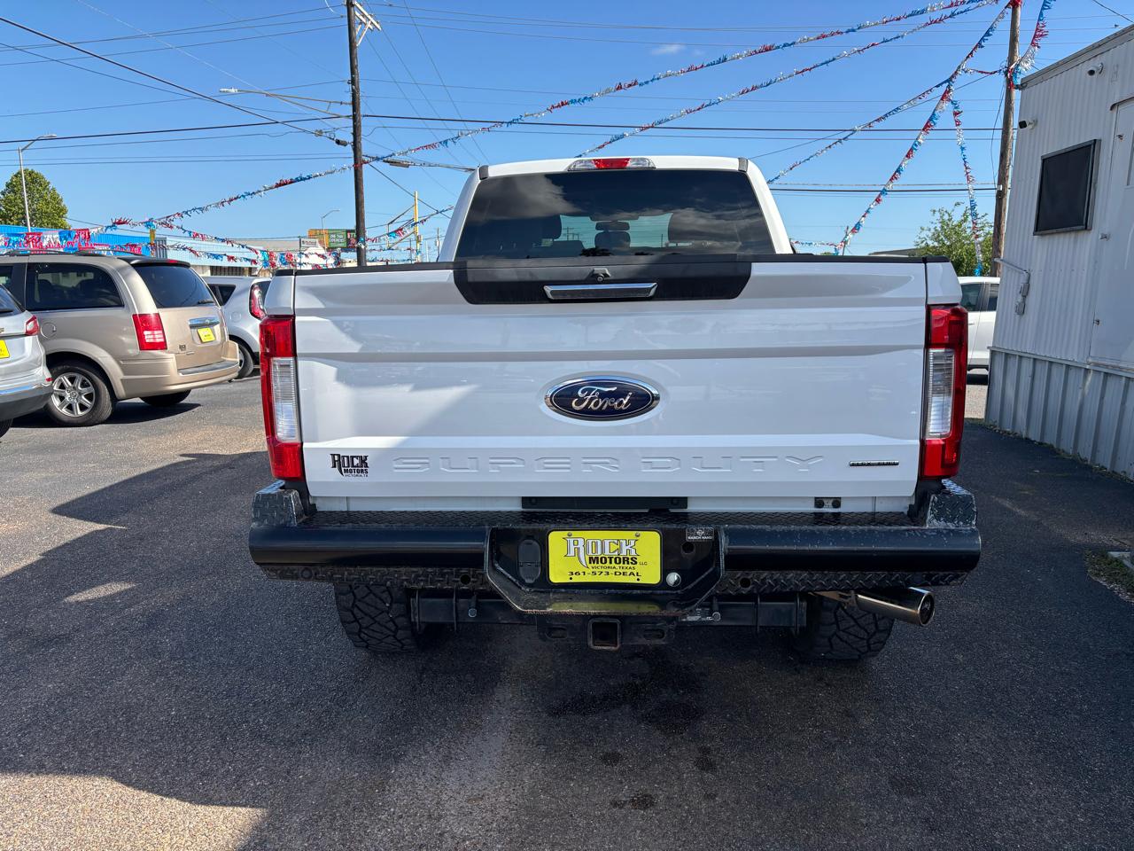 Ford Super Duty F-250 SRW XLT 4WD Crew Cab 6.75' Box 2017