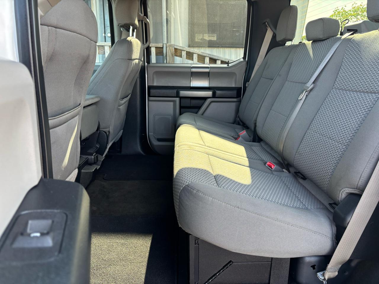 Ford Super Duty F-250 SRW XLT 4WD Crew Cab 6.75' Box 2017
