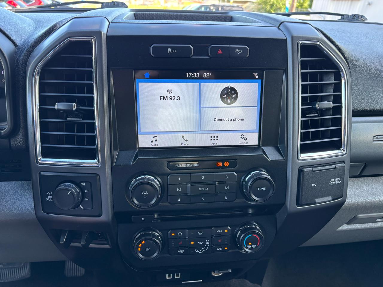 Ford Super Duty F-250 SRW XLT 4WD Crew Cab 6.75' Box 2017