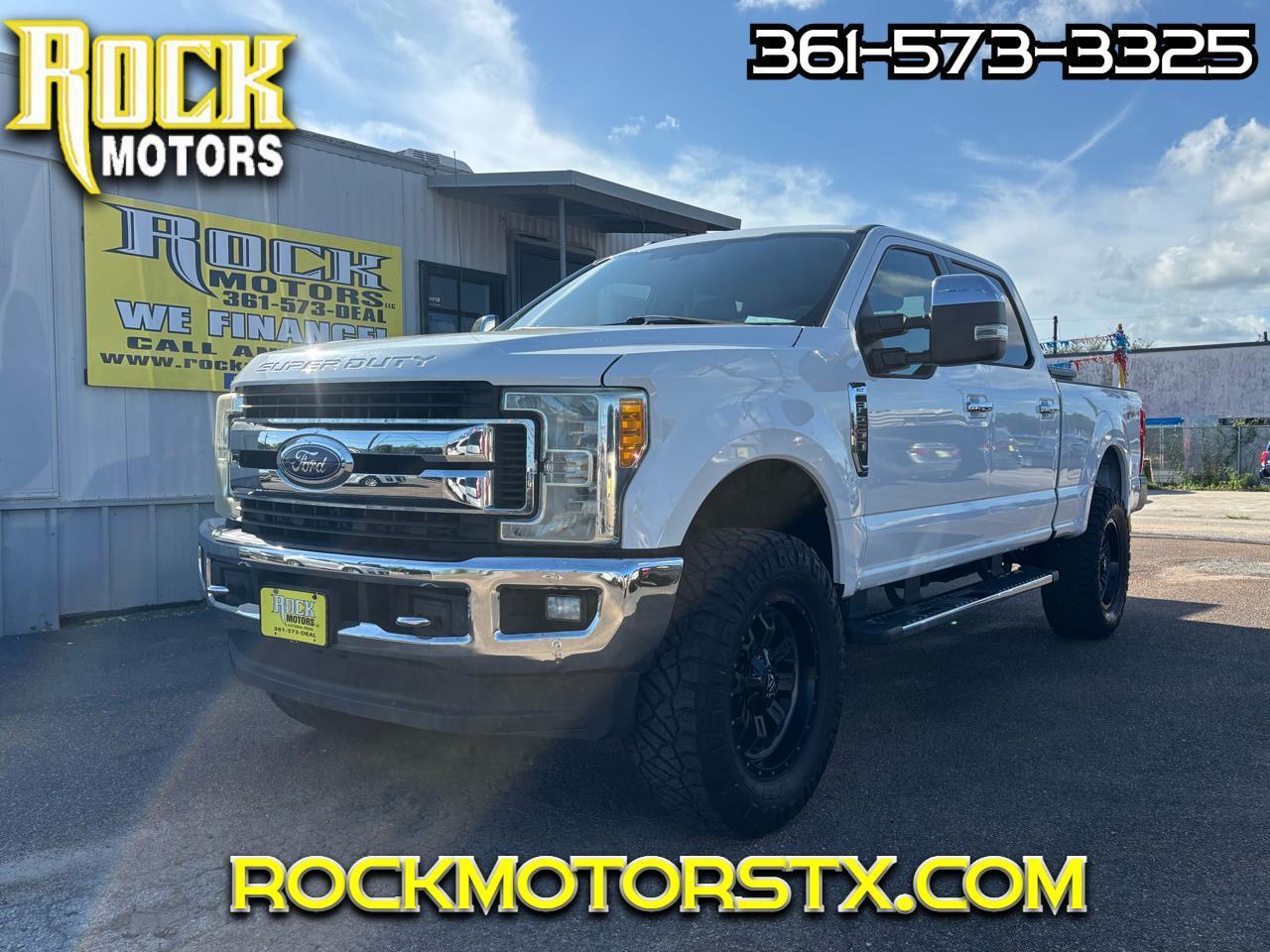 2017 Ford Super Duty F-250 SRW XLT 4WD Crew Cab 6.75' Box