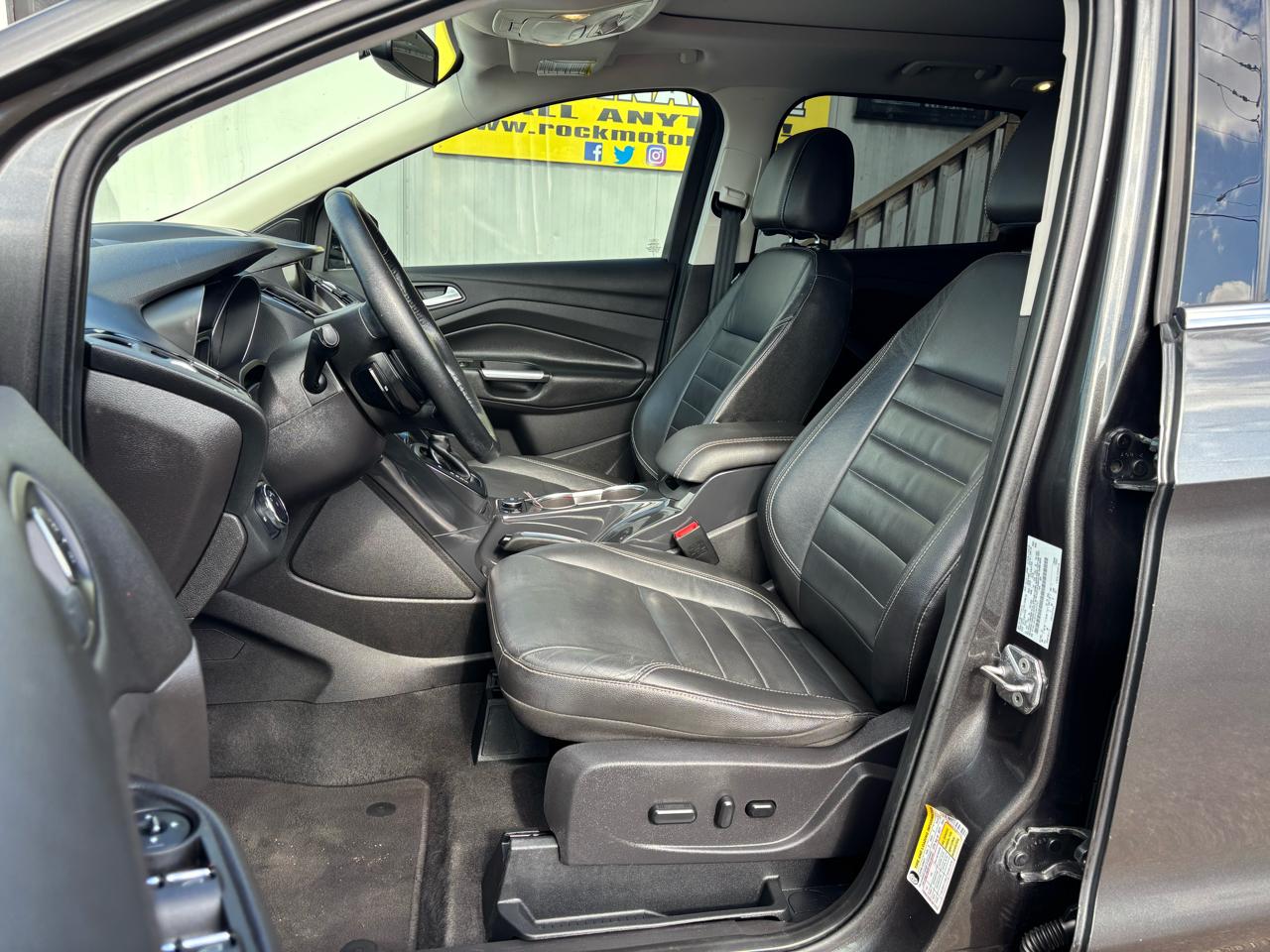 Ford Escape FWD 4dr Titanium 2015