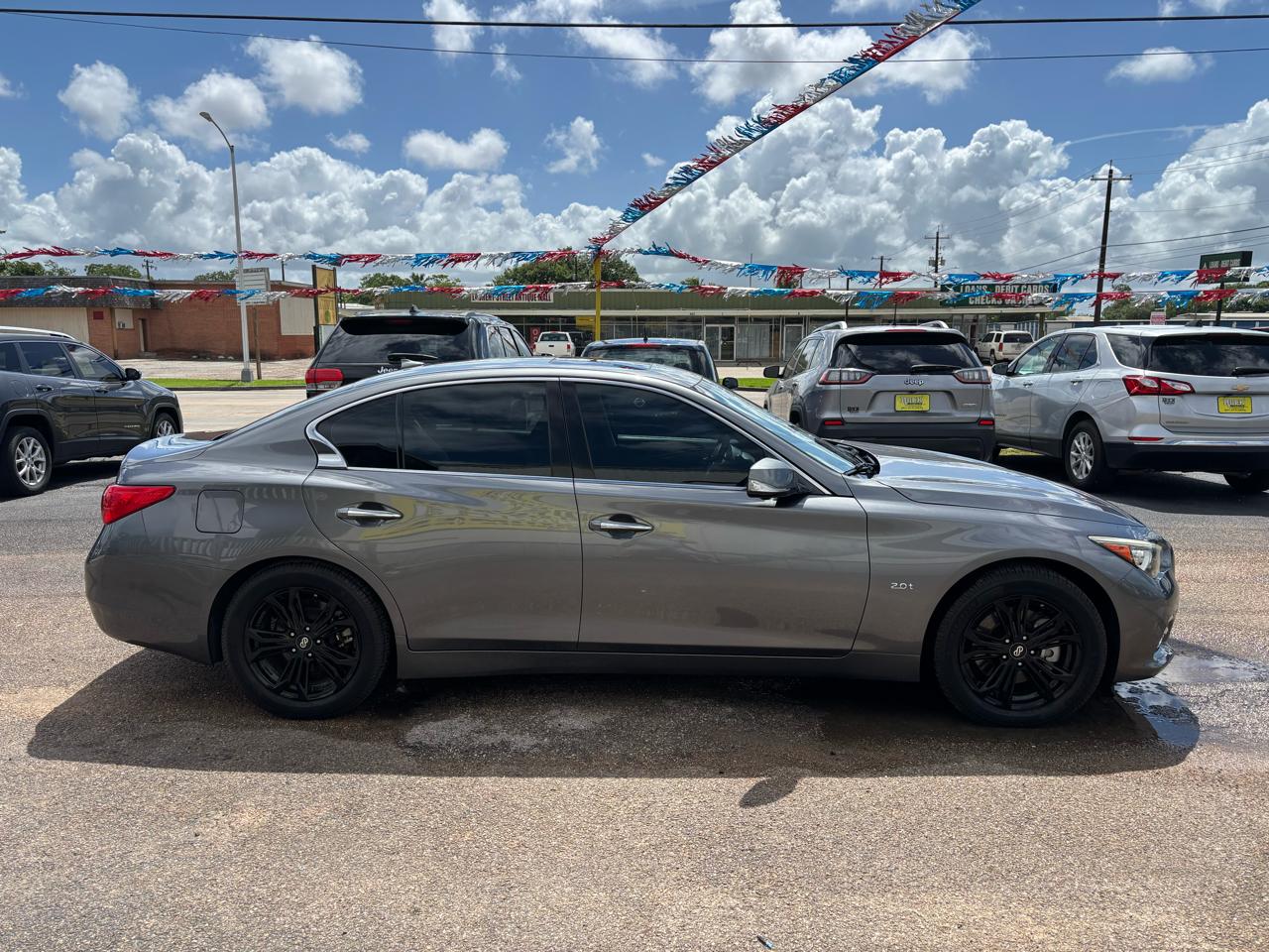 Infiniti Q50 4dr Sdn 2.0t Premium RWD 2016