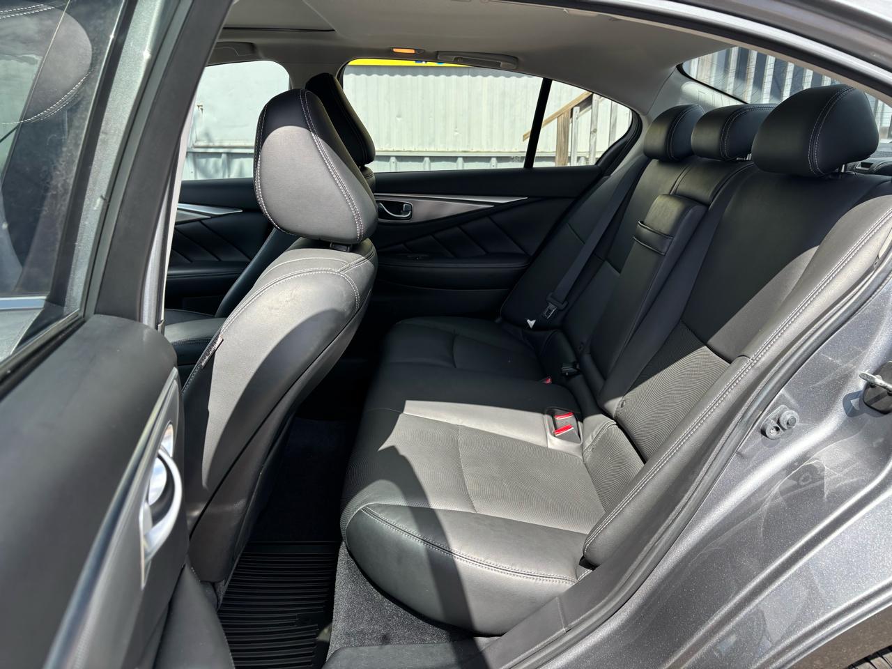 Infiniti Q50 4dr Sdn 2.0t Premium RWD 2016