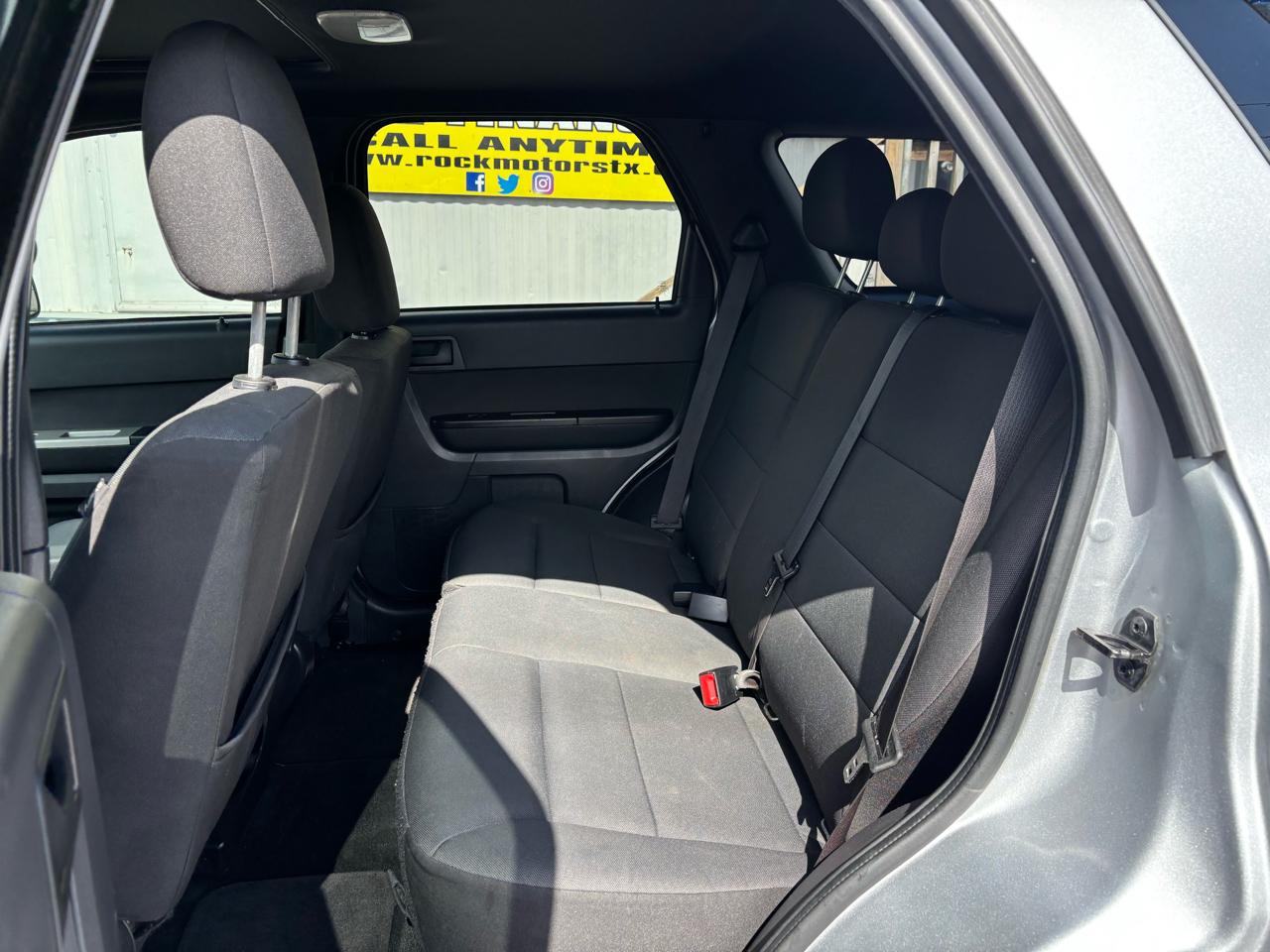 Ford Escape FWD 4dr XLT 2012