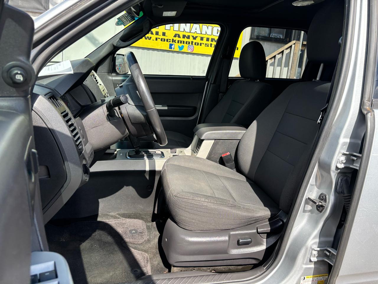 Ford Escape FWD 4dr XLT 2012