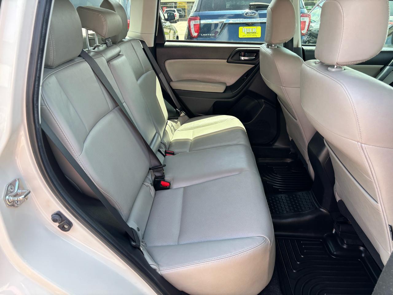 Subaru Forester 4dr CVT 2.5i Limited PZEV 2015