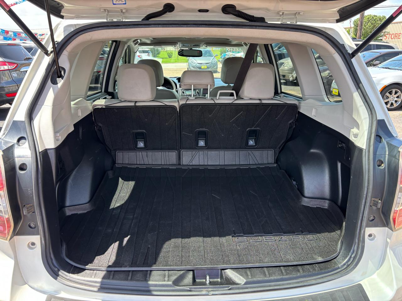 Subaru Forester 4dr CVT 2.5i Limited PZEV 2015